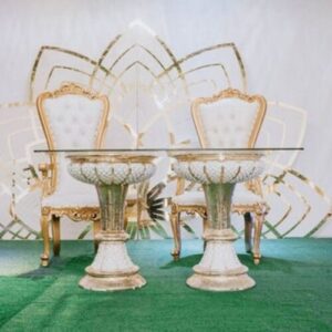 W06-000-016.jpg 2 Head Tablesetters W/Glass Topper -Gold